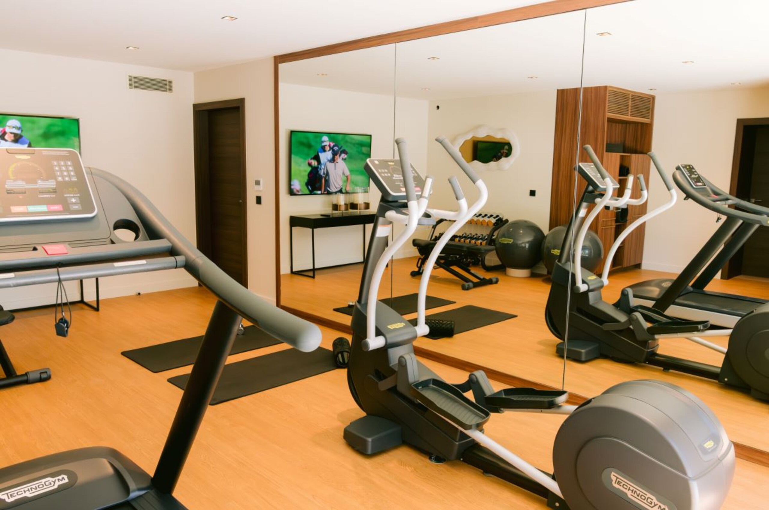 villa-corvina-gym-spa-workout-luxury-lacroixvalmer