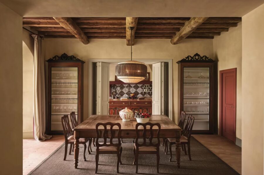 villa-edda-dining-room-elegant-traditional-design-luxury-tuscany