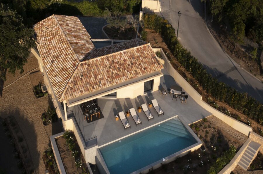 villa-georgie-aerial-exterior-luxury-rental-gassin