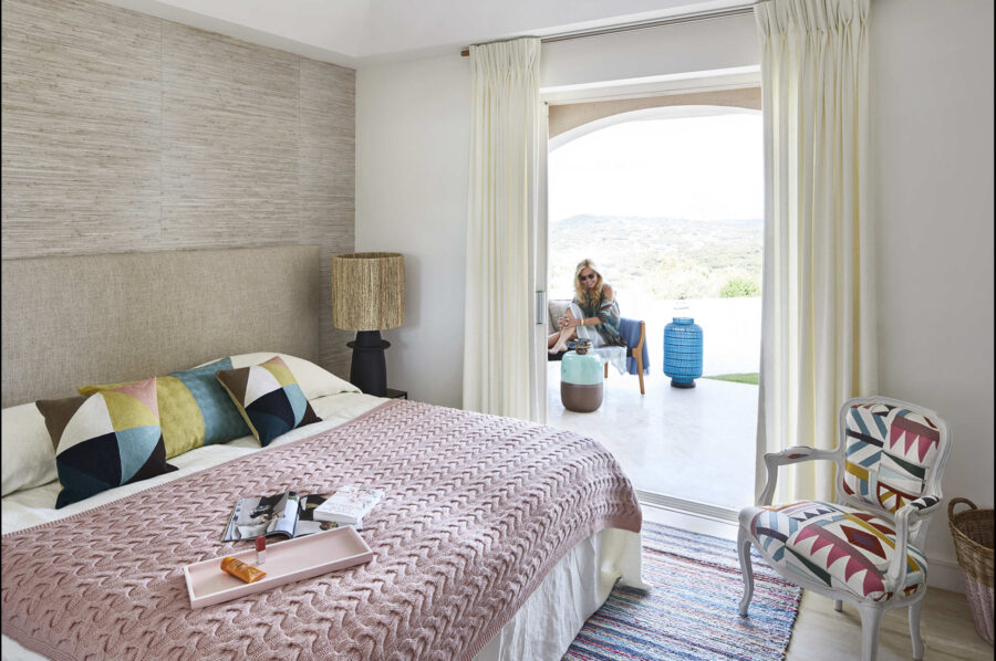 villa-giuliana-bedroom-luxury-terrace-bespoke-unique-sttropez