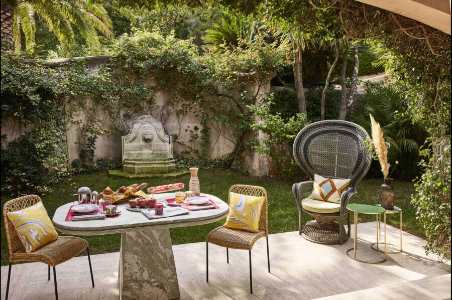 villa-giuliana-garden-terrace-luxury-unique-gassin