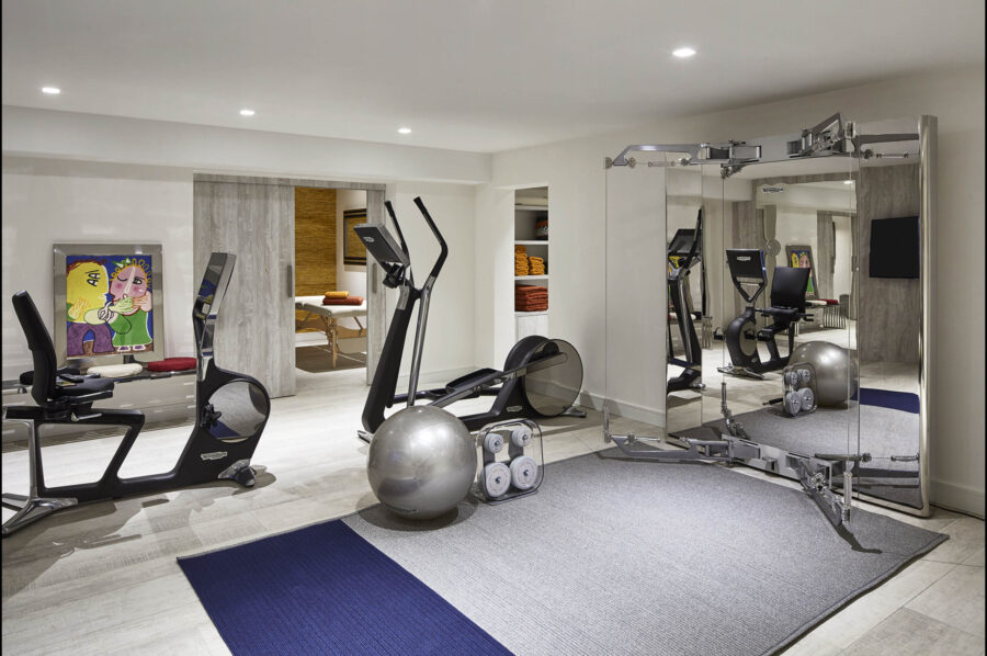 villa-giuliana-gym-equipment-luxury-sttropez