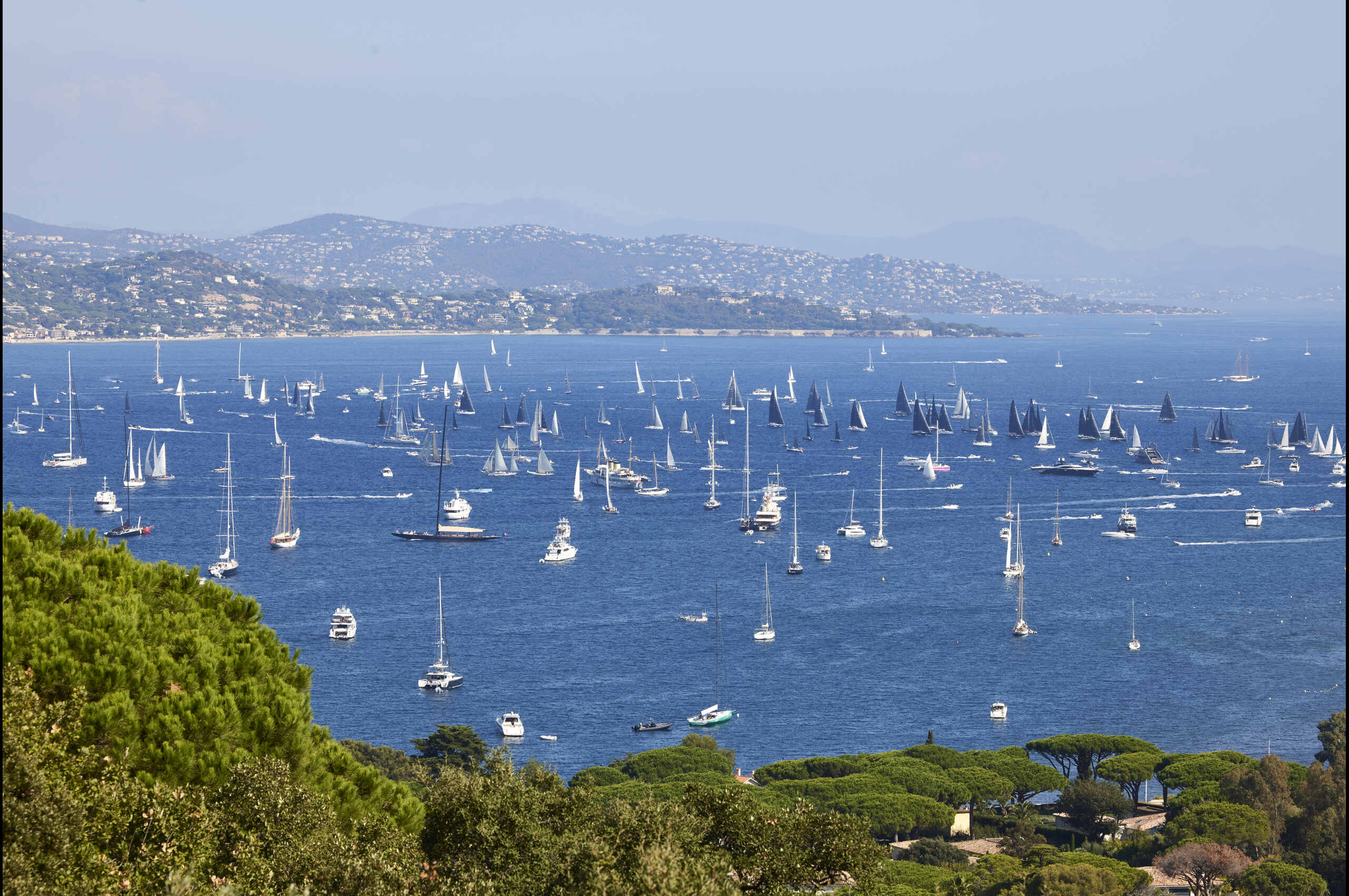 villa-giuliana-seaviews-harbour-boats-luxury-gassin-sttropez