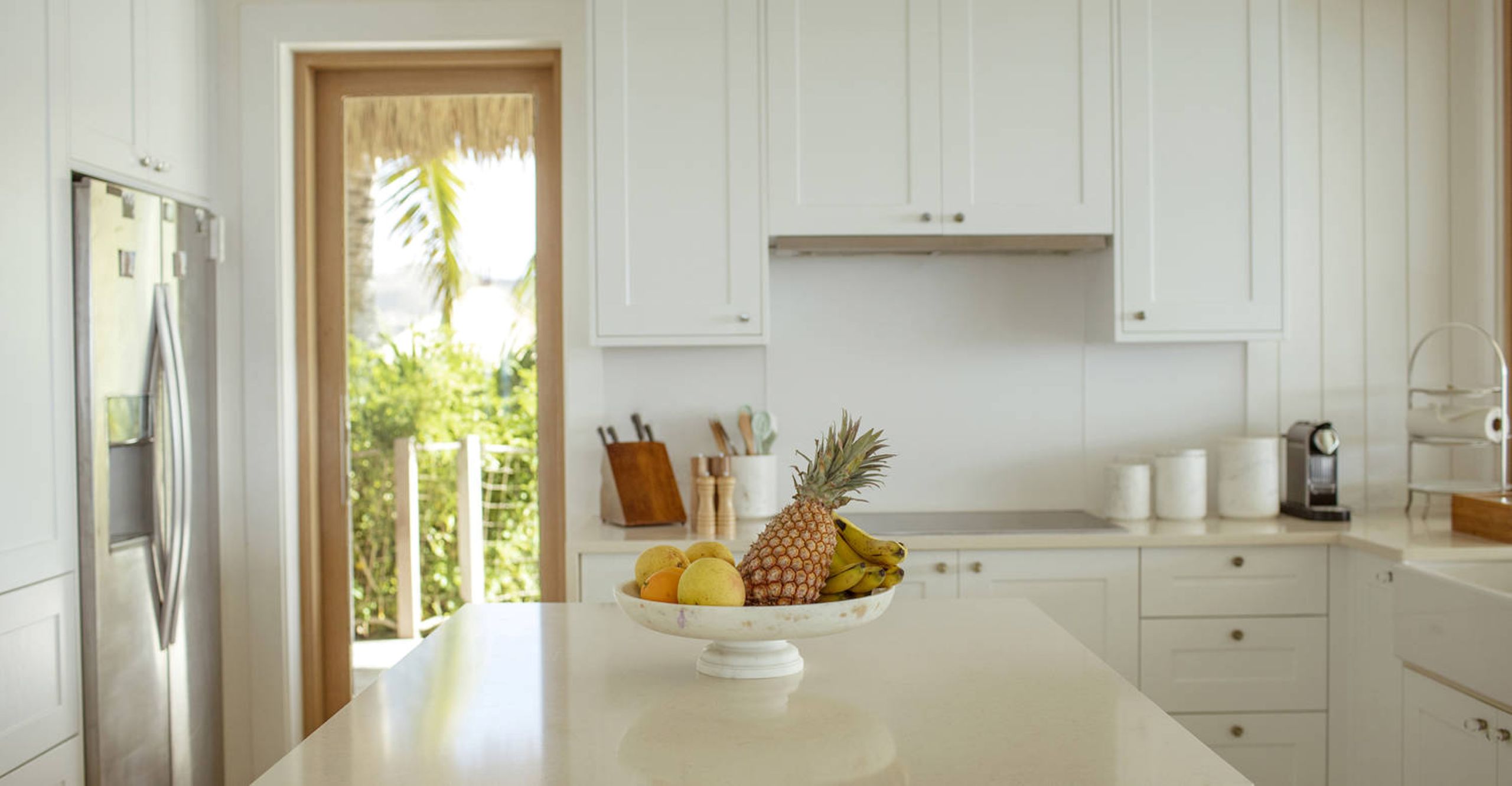 villa-heidi-kitchen-sleek-modern-luxury-rental-retreat-mosquito-island