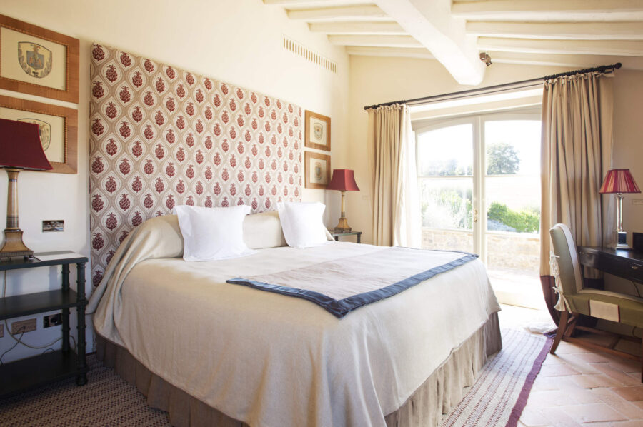 villa-matilda-bedroom-elegant-luxury-interiordesign-tuscany