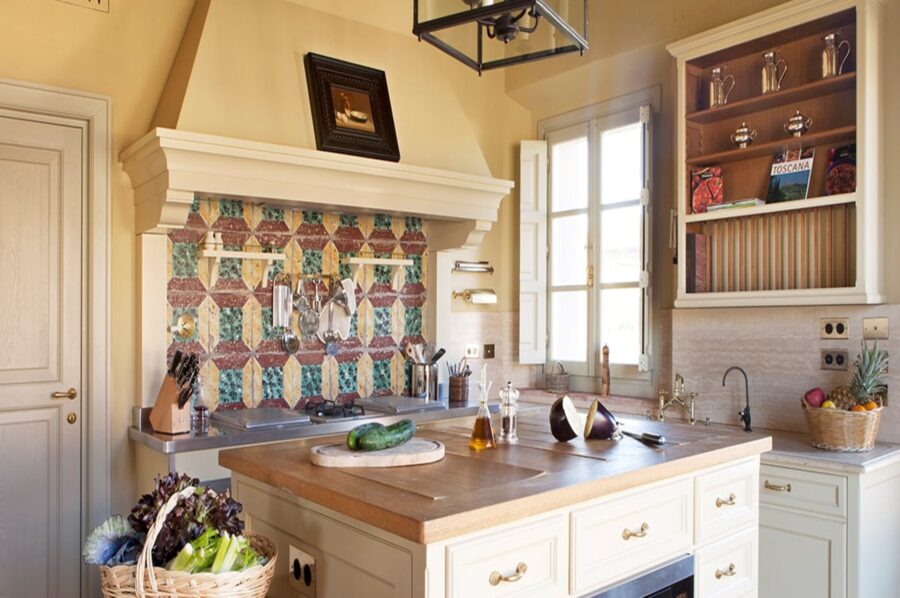 villa-matilda-kitchen-elegant-charming-classic-interiordesign-tuscany