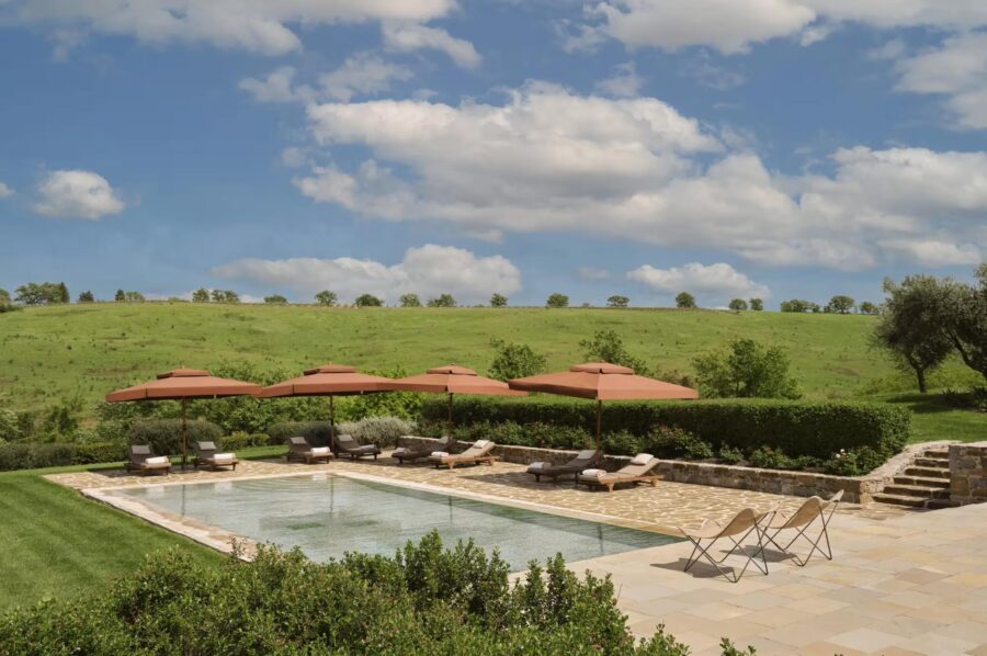 villa-matilda-swimming-pool-garden-luxury-tuscany