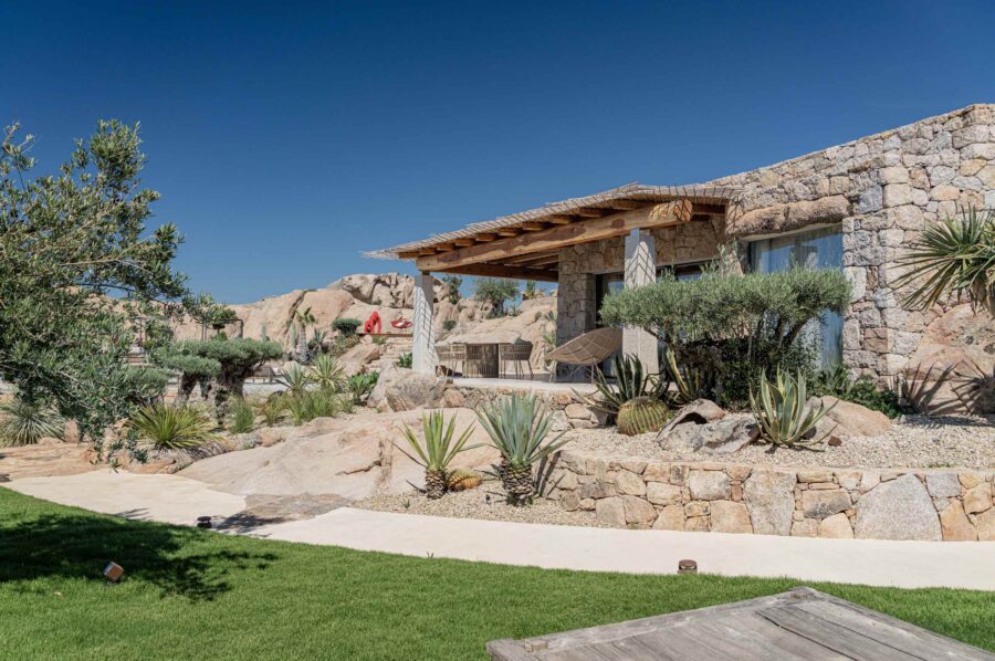 villa-miliana-exterior-garden-unique-architecture-desert-mountain-retreat-luxury-rental-sardinia
