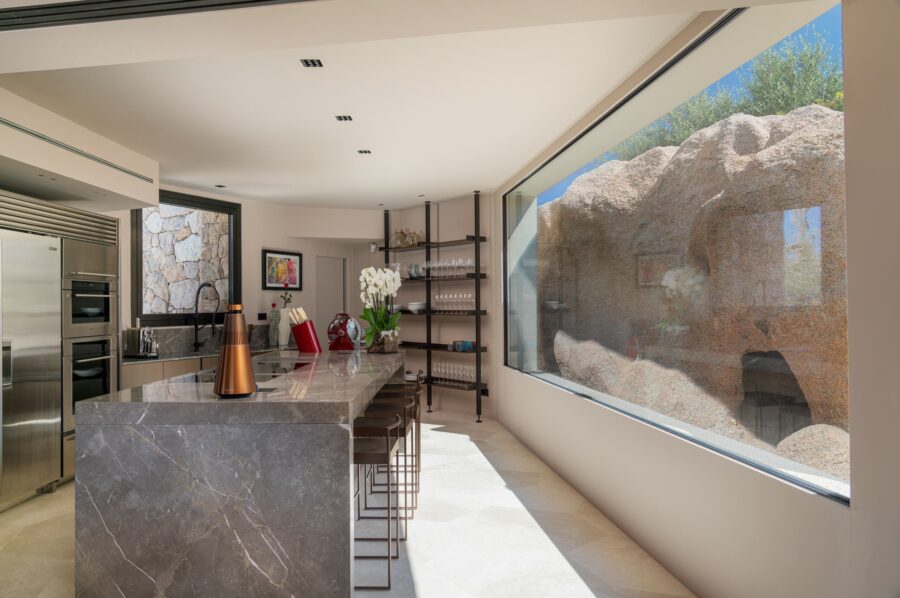 villa-miliania-kitchen-sleek-modern-unique-bespoke-design-luxury-interior-sardinia