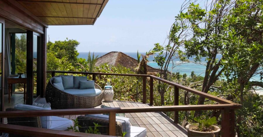 villa-neena-balcony-oceanview-luxury-necker-island