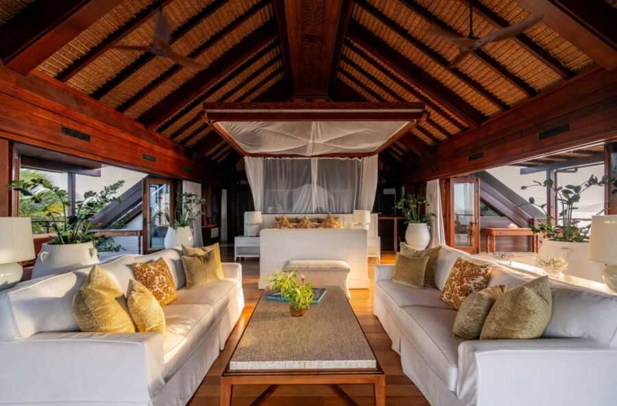 villa-neena-master-suite-lounge-spacious-luxury-grand-necker-island
