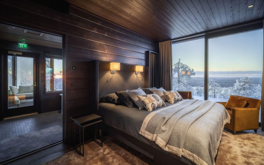 villa-octavia-bedroom-winter-wonderland-views-cosy-alpine-design-luxury-rental-lapland