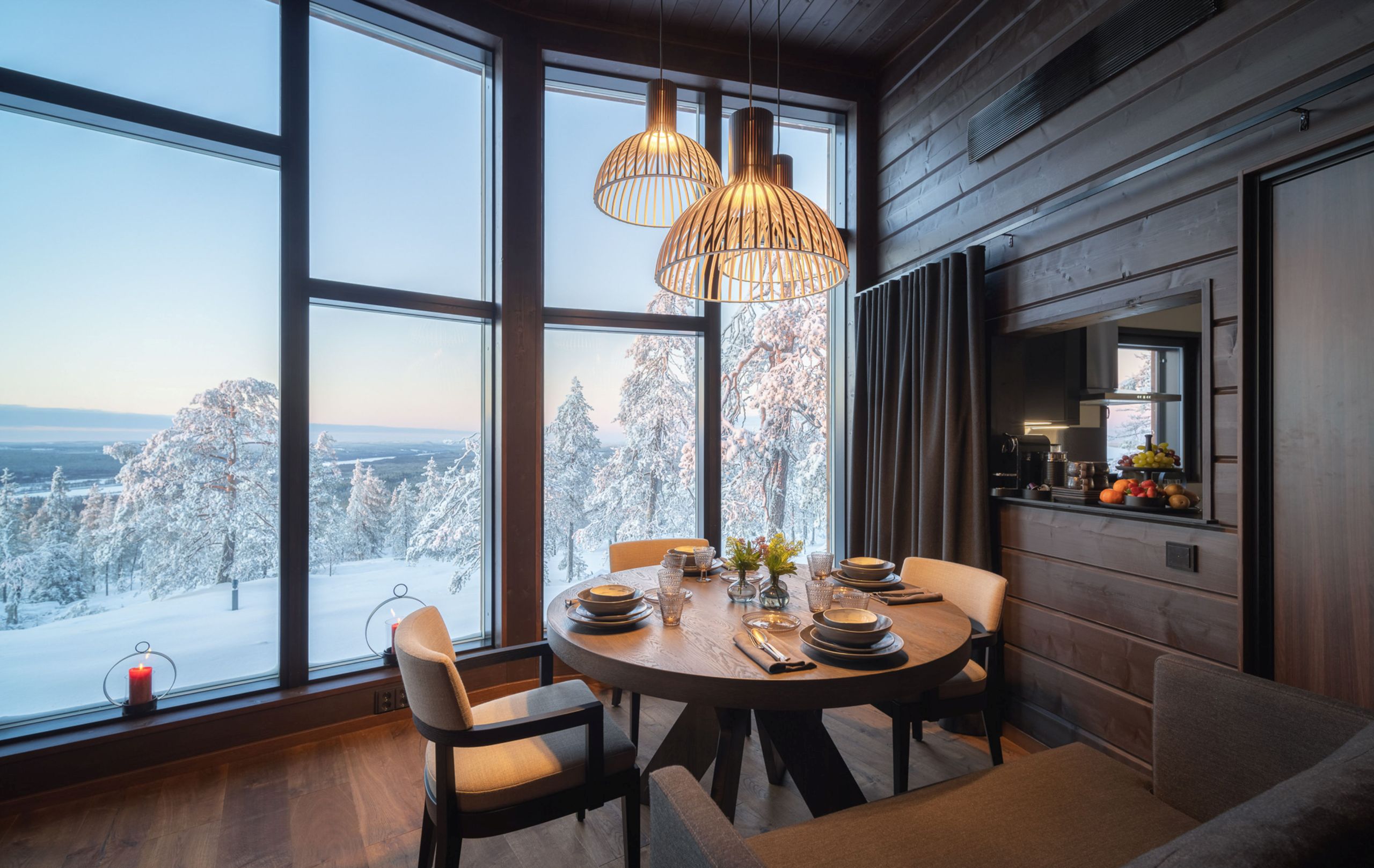 villa-octavia-dining-room-kitchen-scenic-winter-views-luxury-interiordesign-lapland