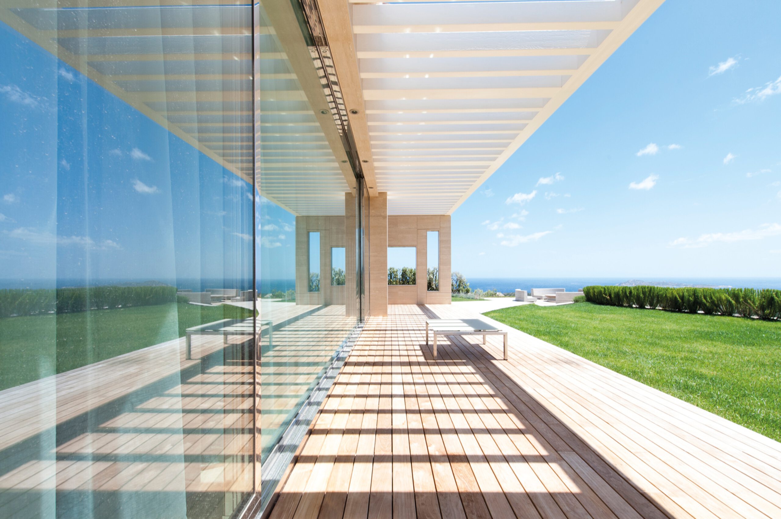 villa-paola-garden-exterior-seaview-luxury-rental-property-sardinia