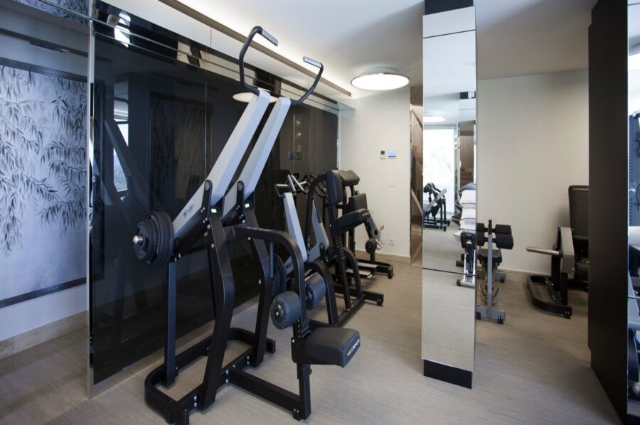 villa-paola-gym-fitness-suite-wellness-workout-luxury-rental-retreat-sardinia