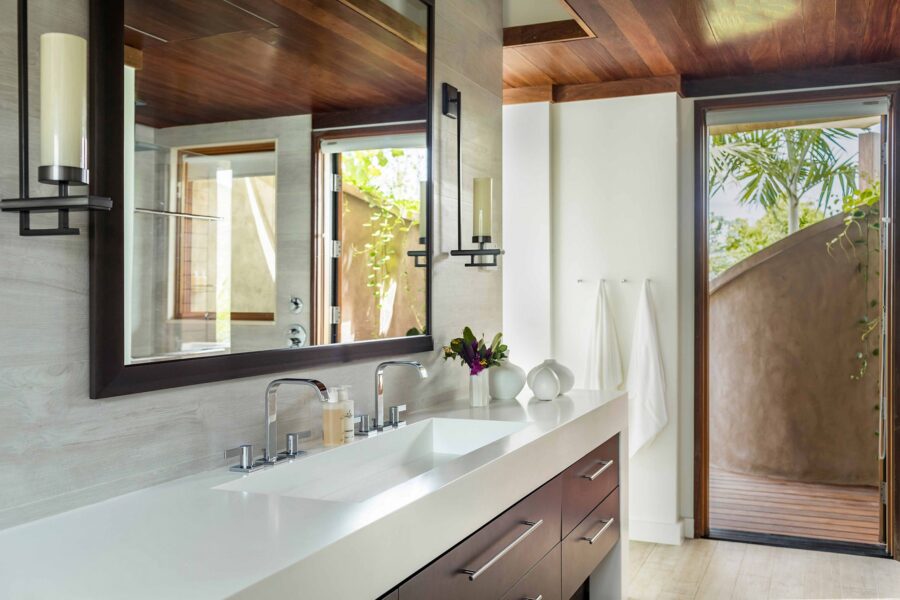 villa-posie-bathroom-sink-sleek-modern-design-luxury-moskito-island