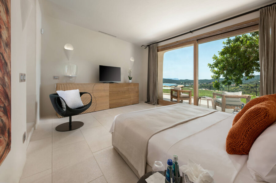 villa-saphira-bedroom-modern-luxury-design-sardinia
