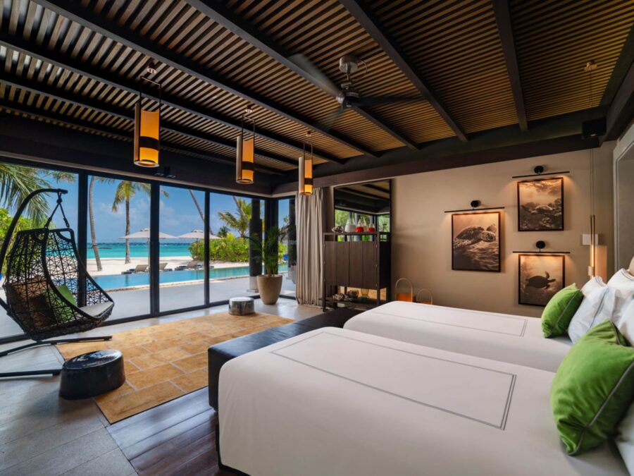 villa-vee-bedroom-twinroom-seaview-poolview-beachfront-luxury-retreat-maldives