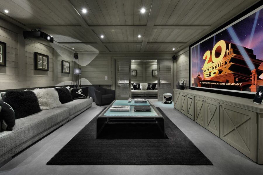 chalet-blair-cinema-room-tv-lounge-movie-nights-family-entertainment-luxury-vald'isere