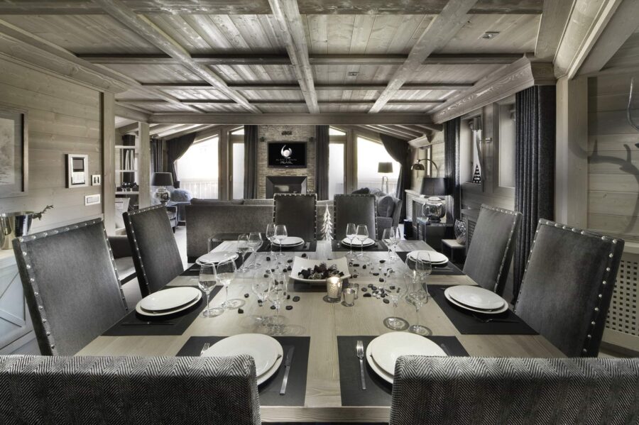 chalet-blair-dining-room-openplan-scenic-views-sleek-stylish-luxury-design-vald'isere