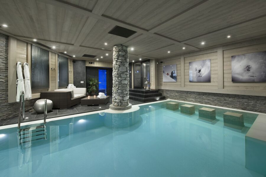 chalet-blair-swimming-pool-spa-wellness-relaxation-luxury-vald'isere