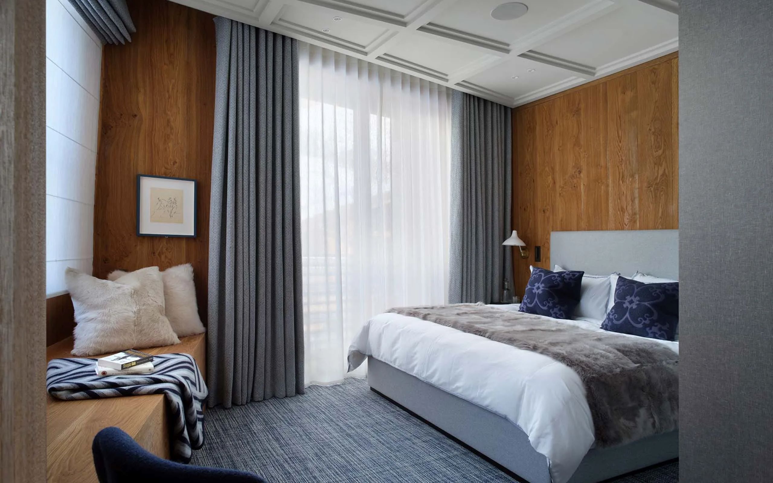 chalet-esme-bedroom-serene-bright-tranquil-design-luxury-interiors-vald'isere