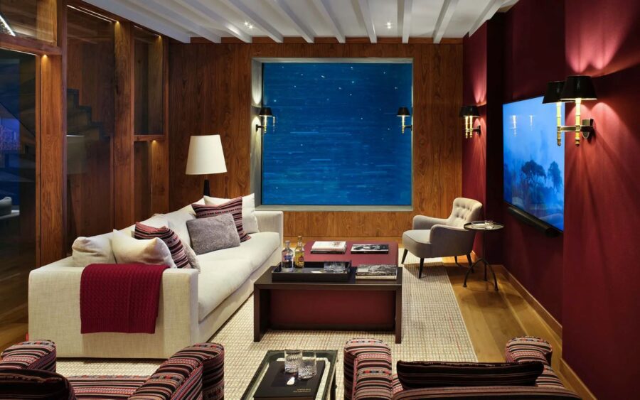 chalet-esme-lounge-tv-room-relaxation-hosting-entertainment-luxury-elegant-interiors-vald'isere