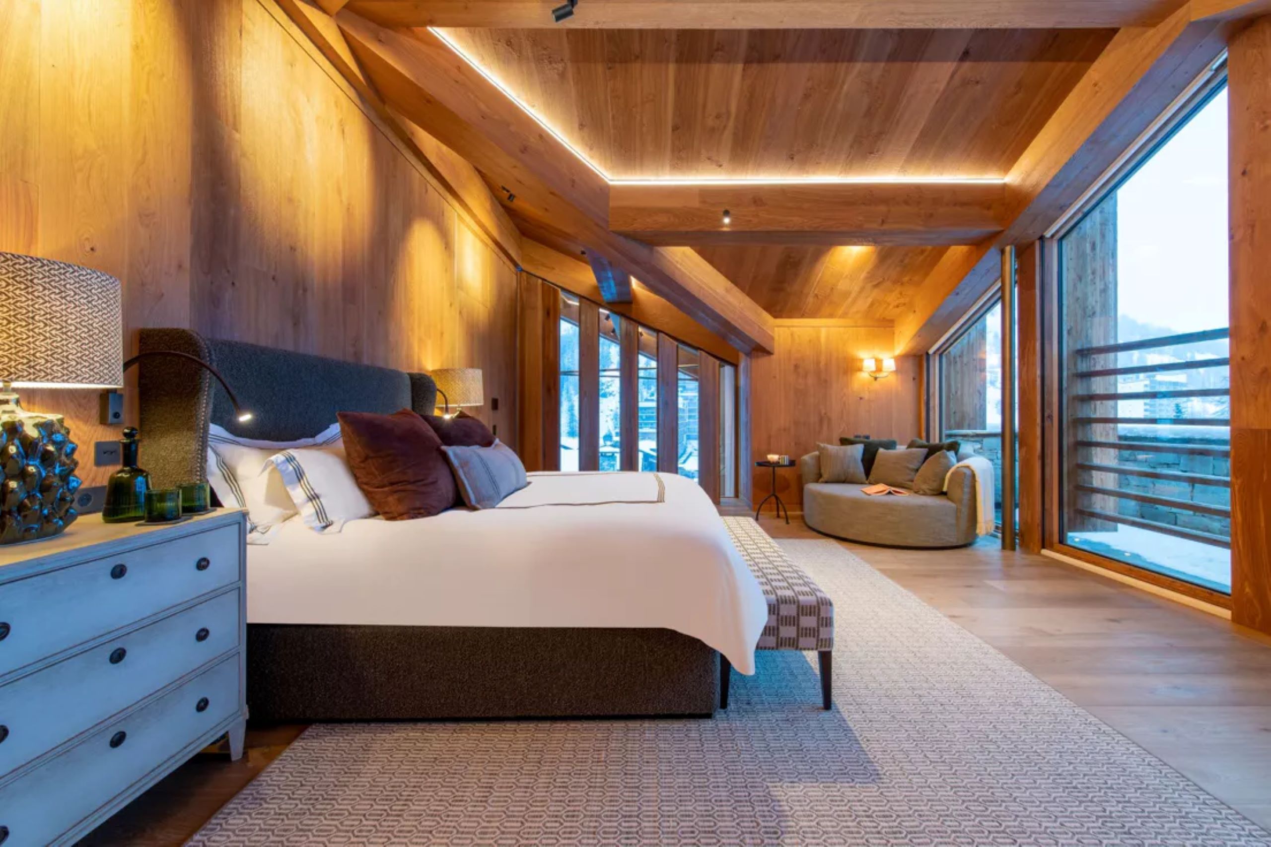 chalet-eva-bedroom-scenic-views-spacious-bright-modern-serene-luxury-interiors-vald'isere