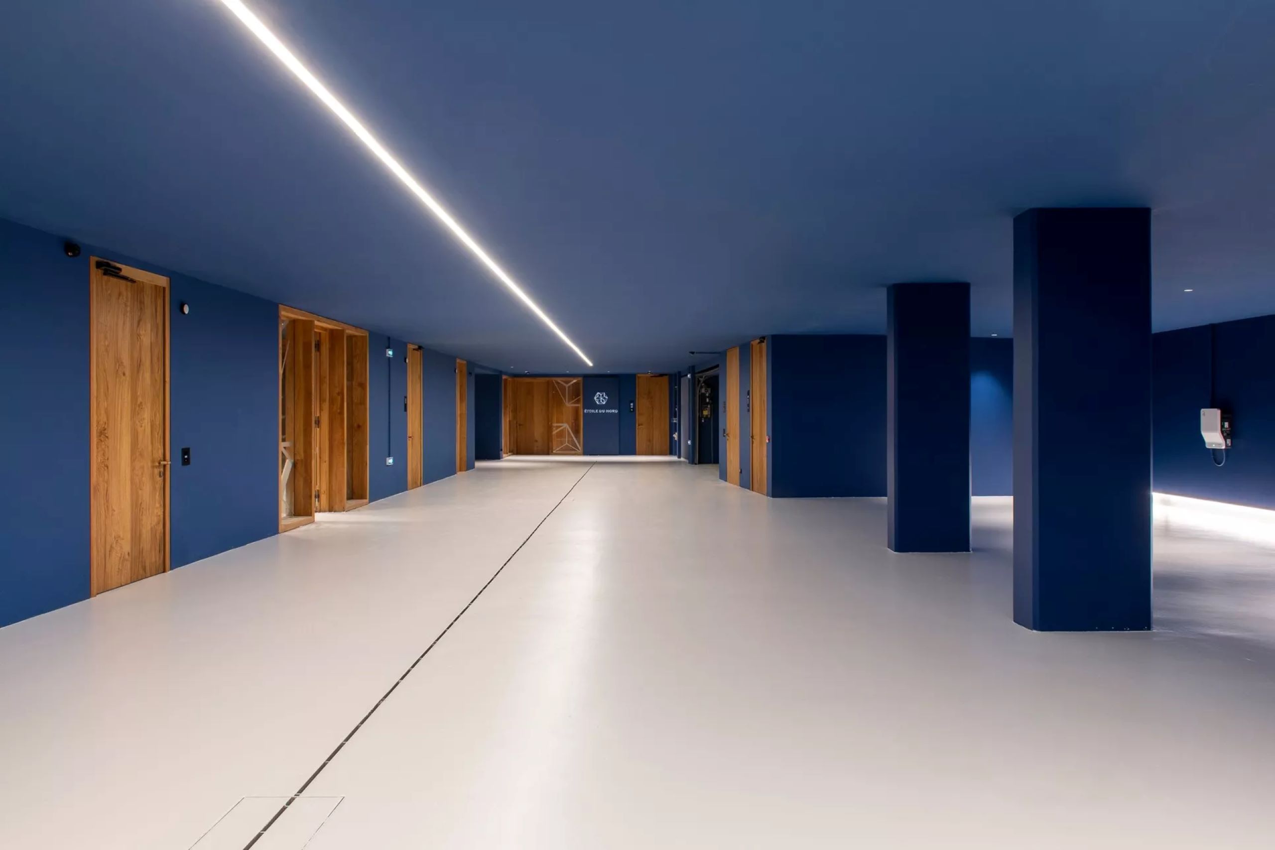 chalet-eva-parking-car-security-private-luxury-alpine-rental-retreat-vald'isere