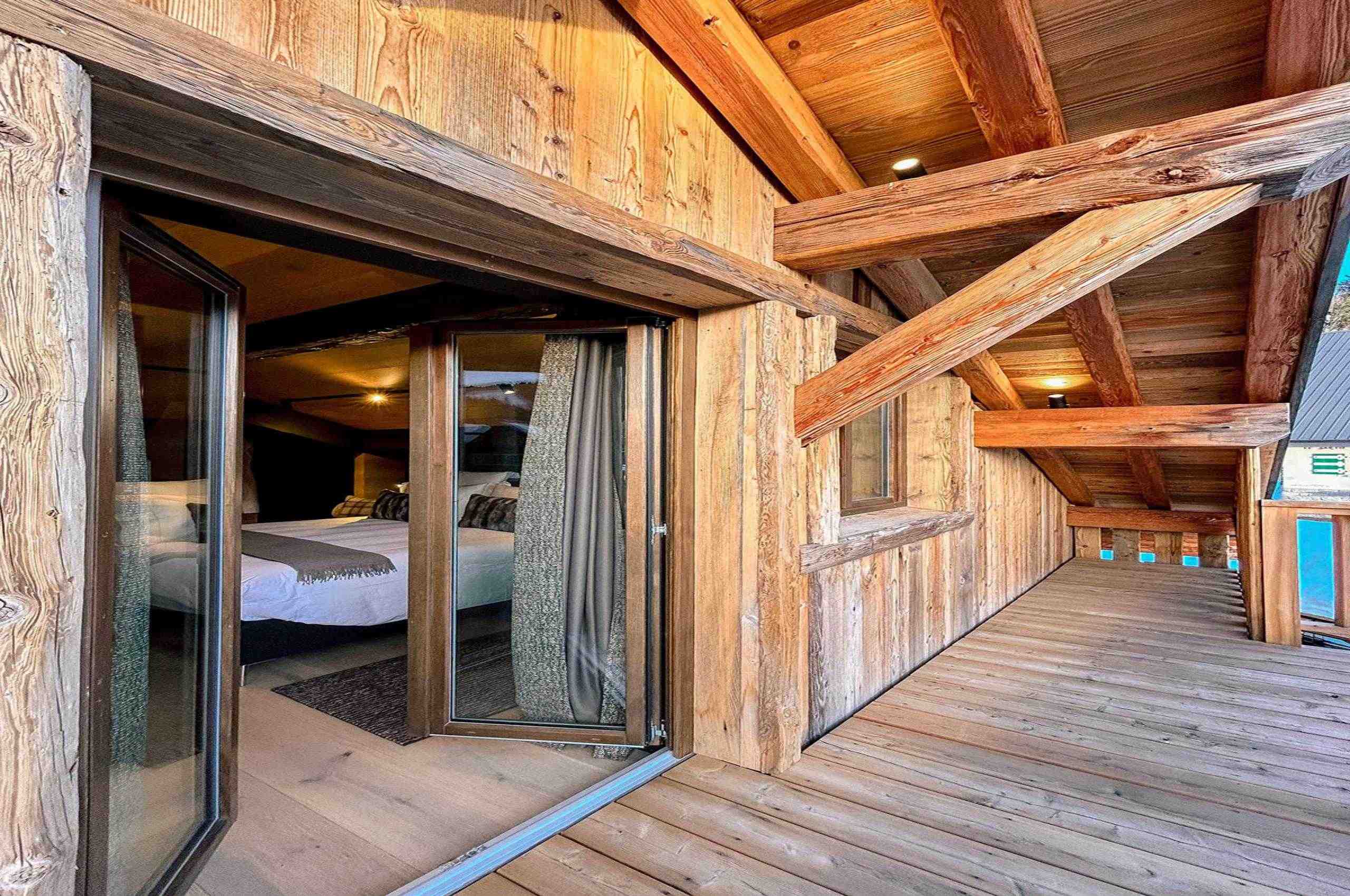 chalet-harper-bedroom-terrace-balcony-luxury-alpine-rental-retreat-megeve