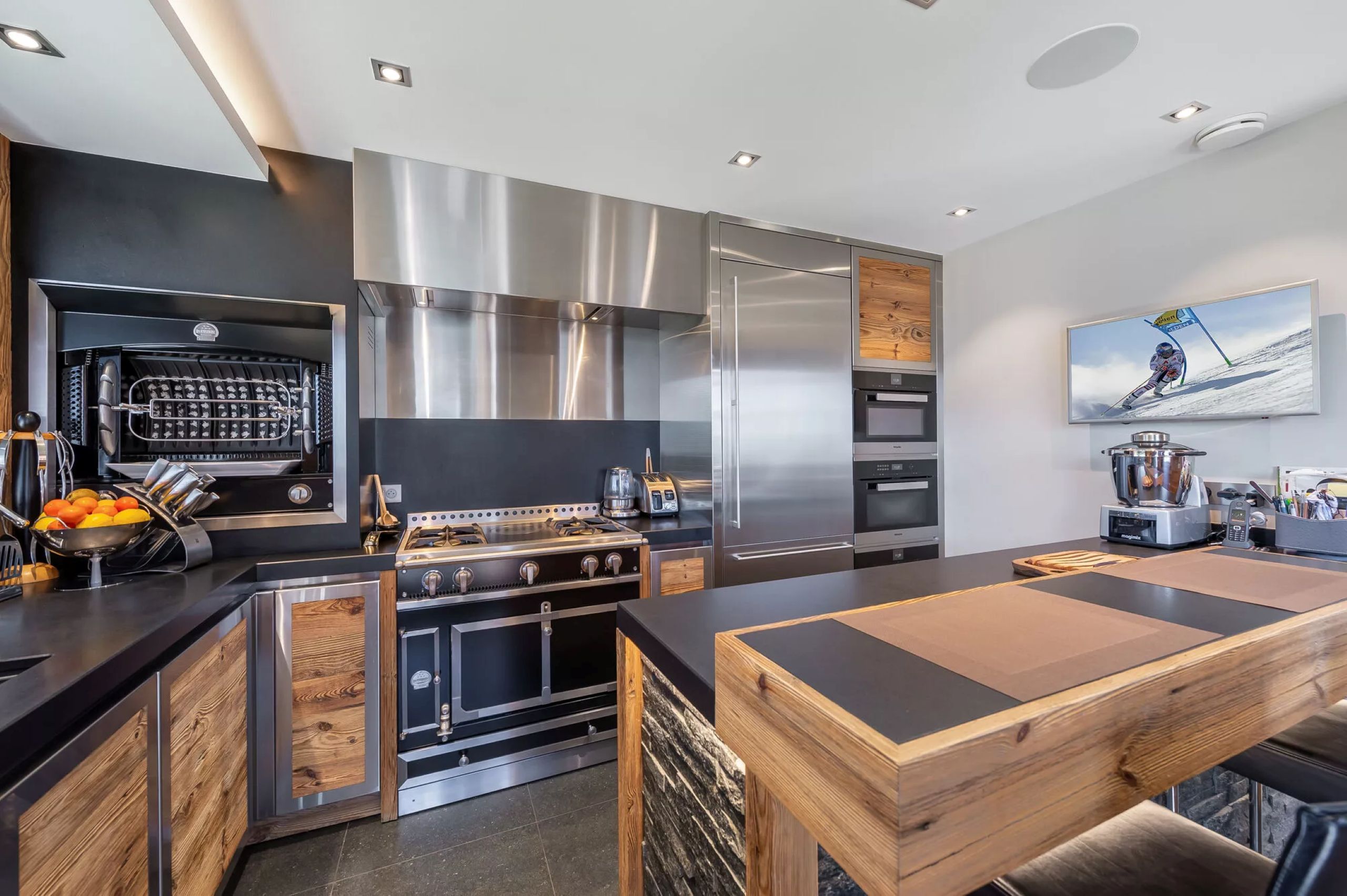 chalet-hollie-kitchen-sleek-modern-spacious-luxury-megeve