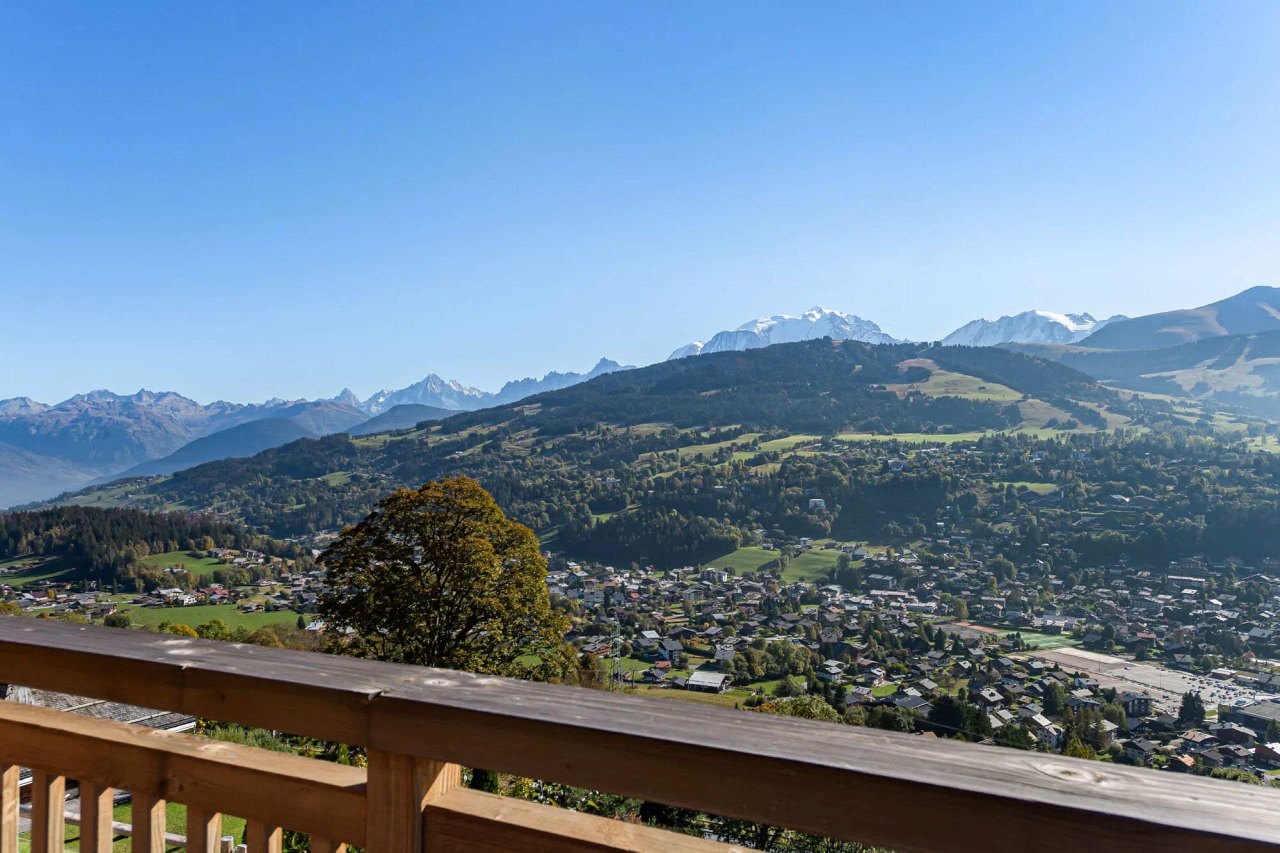 chalet-hollie-terrace-balcony-scenic-alpine-views-luxury-rental-retreat-megeve