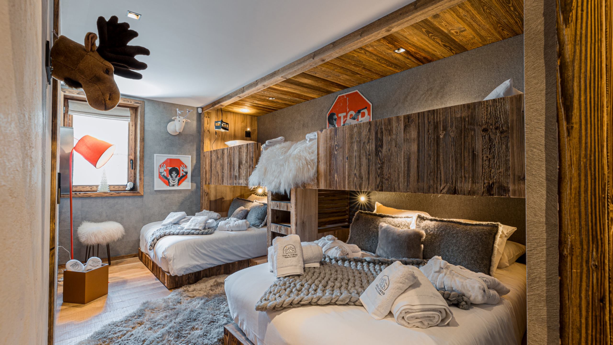 chalet-opal-bunk-beds-sleepover-room-childrens-playroom-family-friendly-luxury-vald'isere