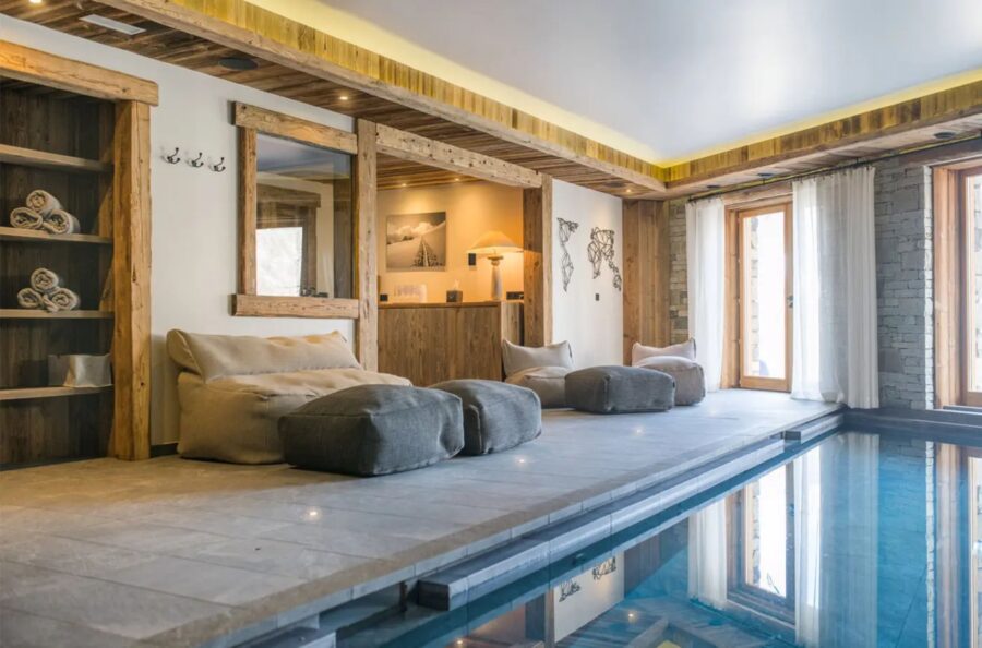 chalet-oralie-indoor-swimmingpool-spa-wellness-relaxation-luxury-alpine-rental-retreat-vald'isere