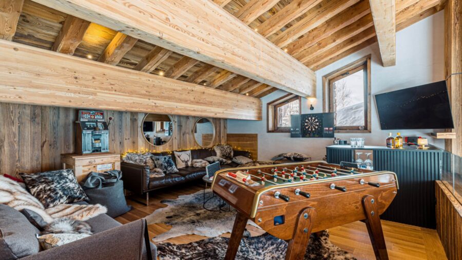 chalet-orly-games-room-lounge-bar-football-table-tv-entertainment-family-hosting-luxury-vald'isere