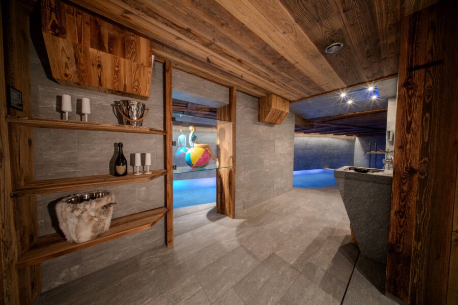 chalet-orly-indoor-swimming-pool-wellness-luxury-serene-relaxation-vald'isere