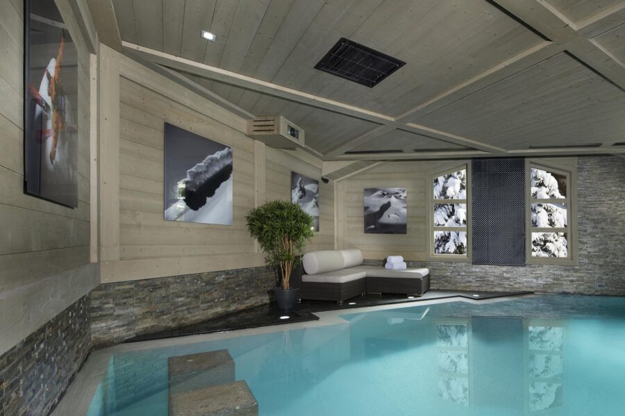 chalet-wren-indoor-swimmingpool-wellness-spa-luxury-vald'isere