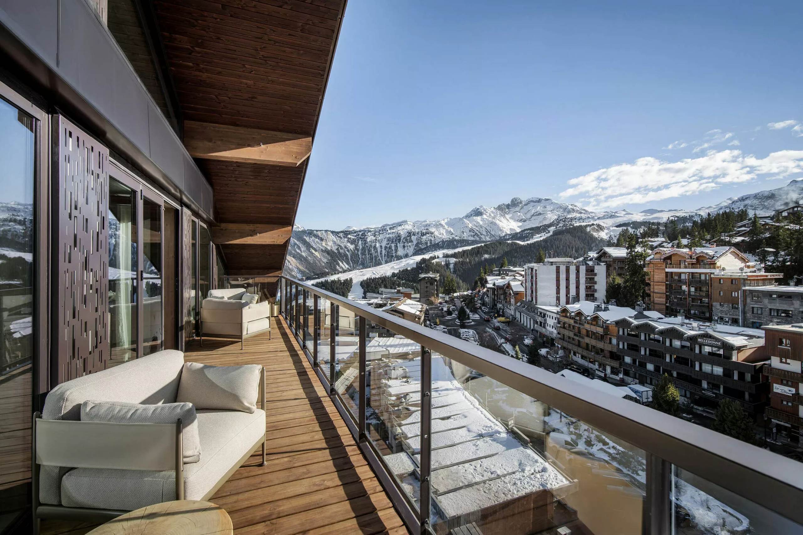 residence-air-balcony-mountain-views-luxury-sleek-rental-retreat-courchevel1850