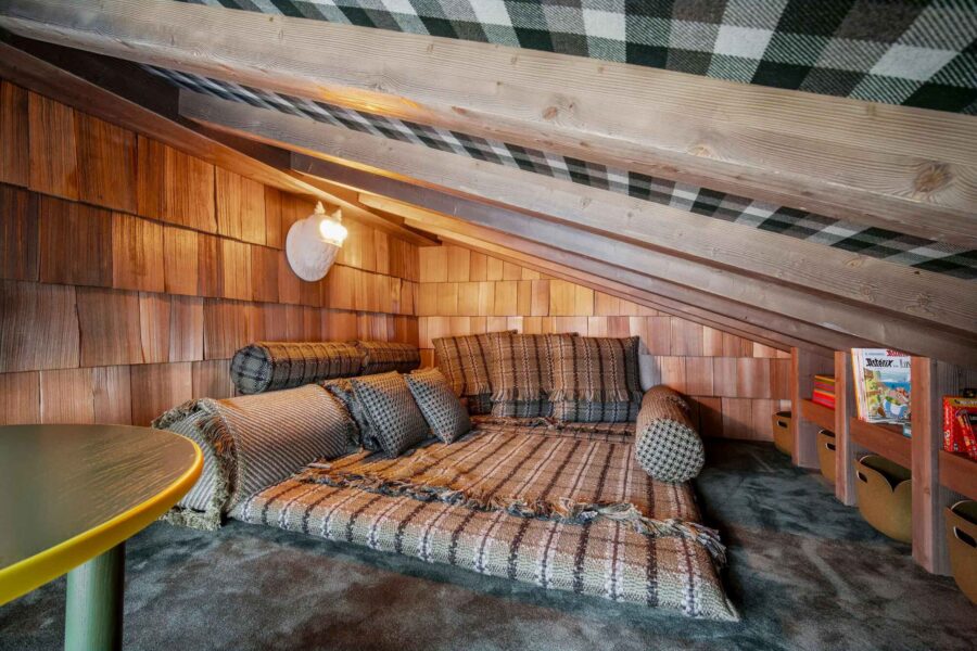 residence-air-childrens-room-playroom-cosy-alpine-design-luxury-courchevel1850