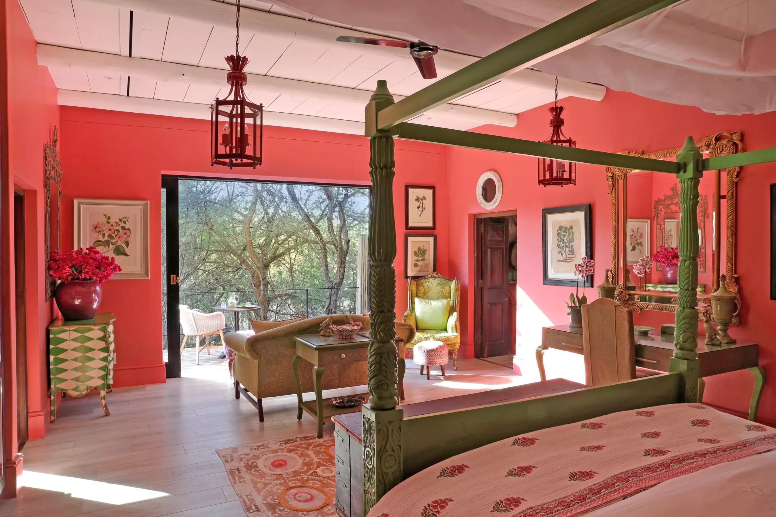 villa-amari-bedroom-balcony-traditional-elegant-design-luxury-southafrica