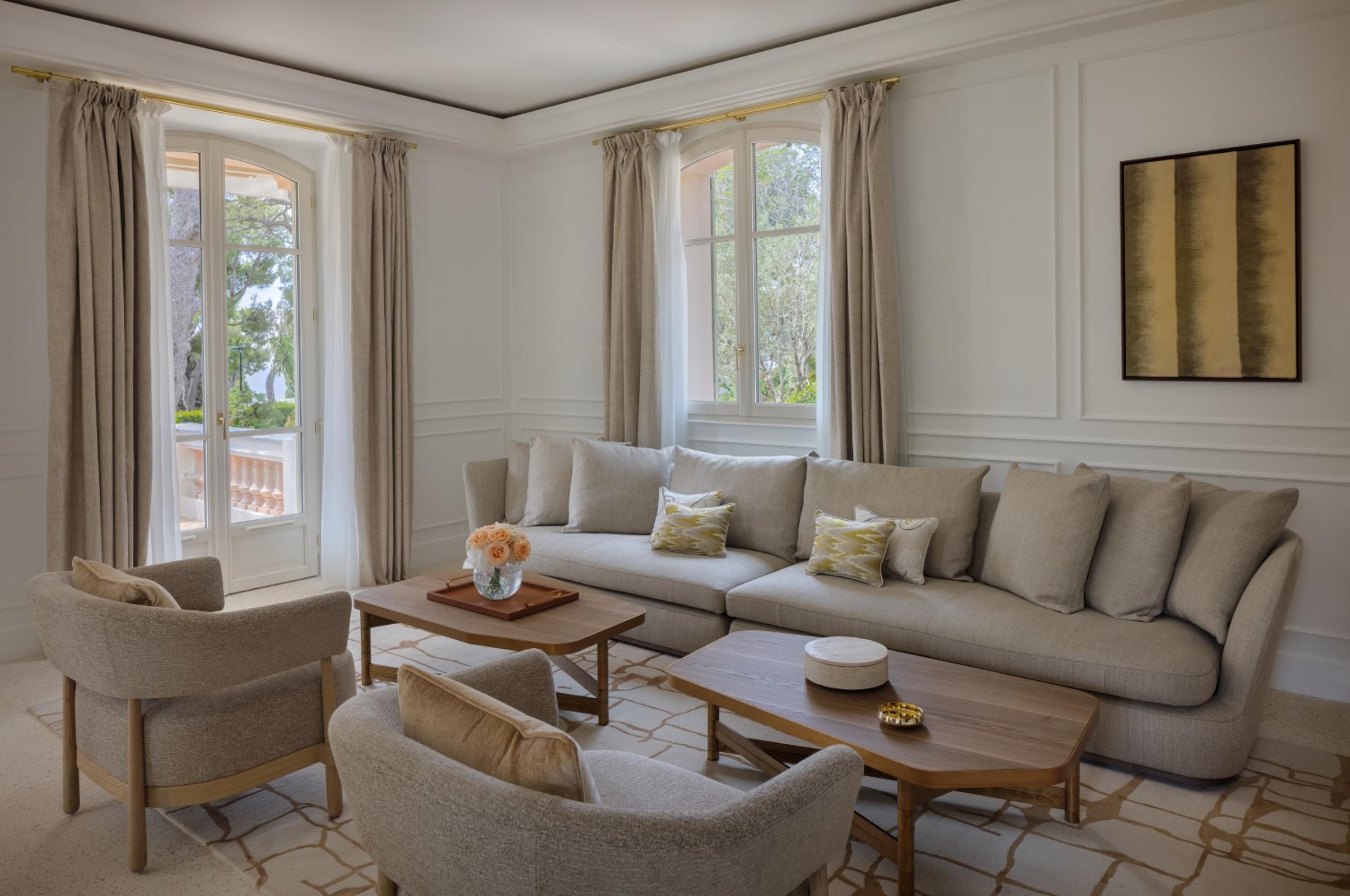 villa-beau-living-room-lounge-modern-elegant-design-luxury-cap-ferrat