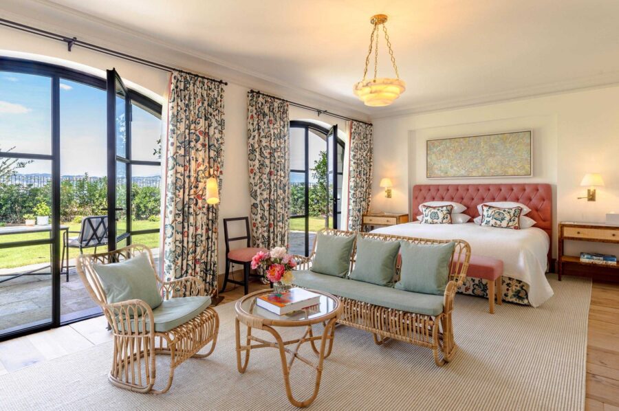 villa-delphine-bedroom-lounge-area-terrace-access-garden-view-elegant-whimsical-style-luxury-cap-d'antibes