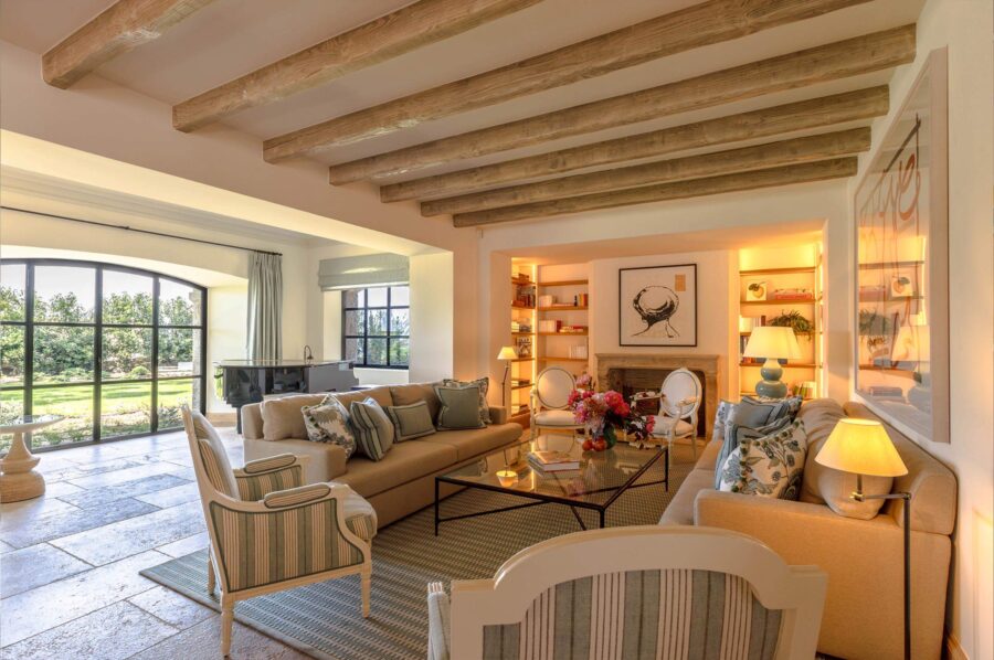 villa-delphine-lounge-living-room-fireplace-grand-traditional-interiors-luxury-cap-d'antibes