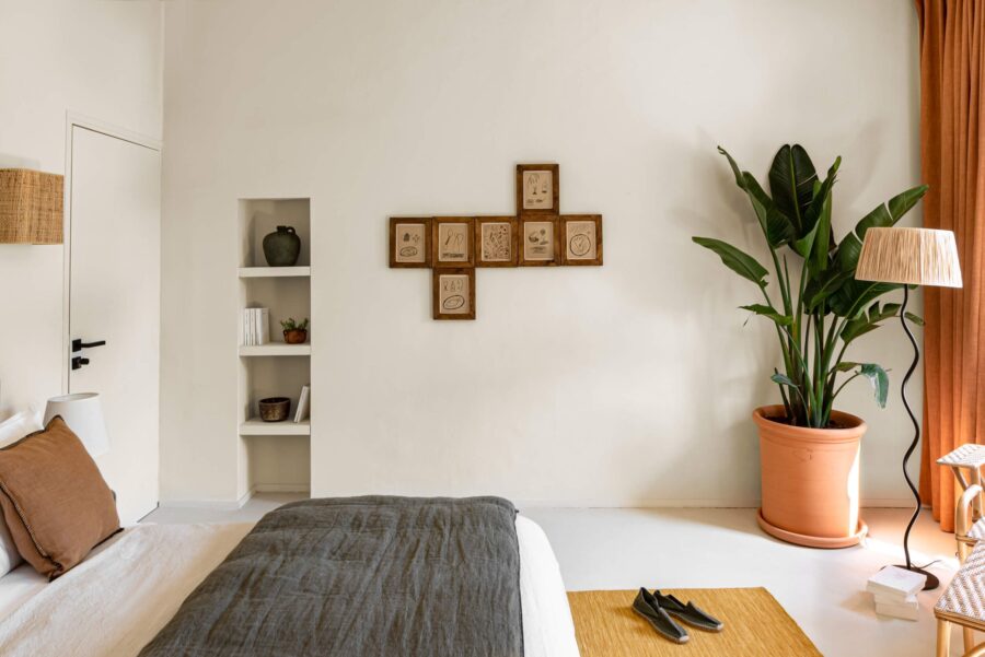 villa-etta-bedroom-bright-airy-spacious-elegant-design-luxury-provence