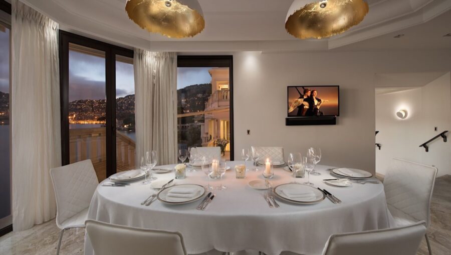 villa-gabrielle-dining-room-sea-view-luxury-modern-interiordesign-st-jean-cap-ferrat