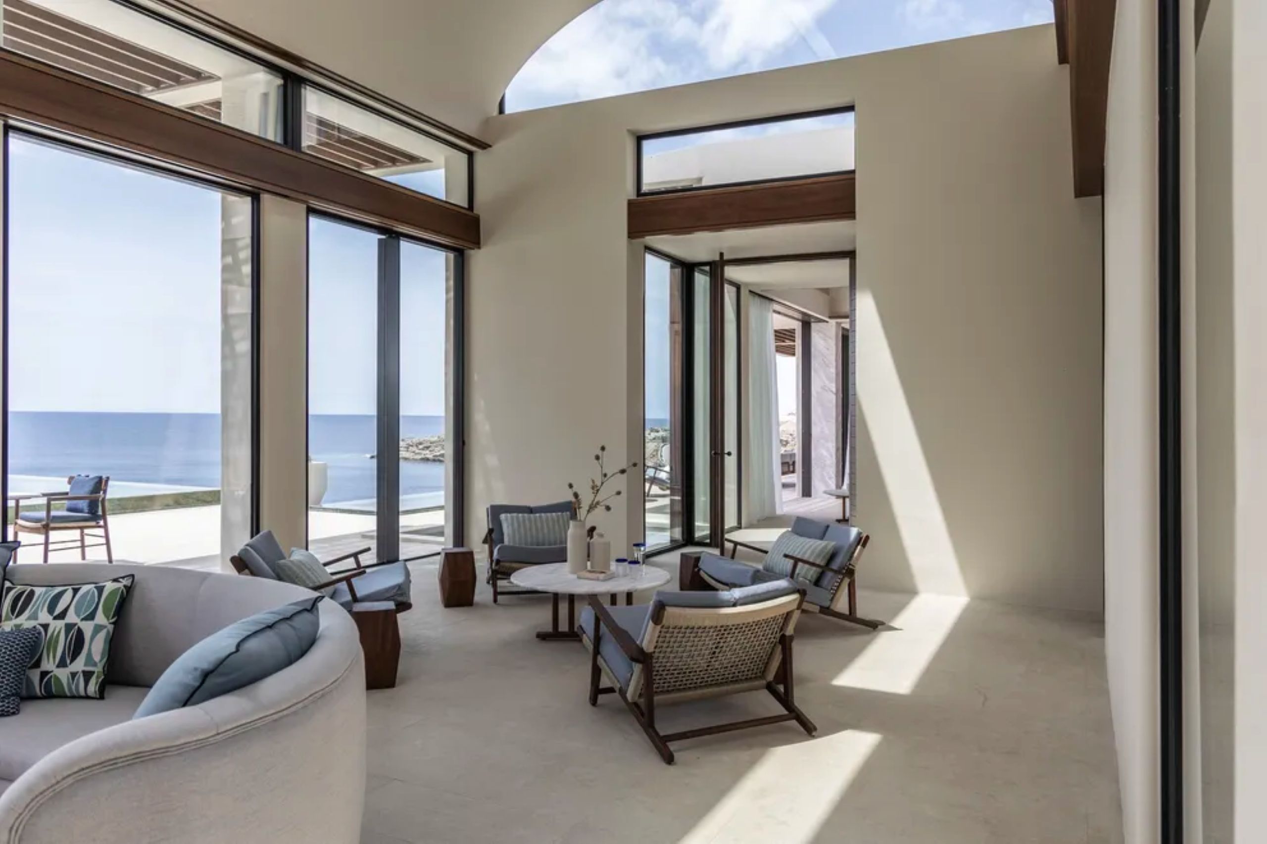 villa-kiki-living-area-bright-modern-spacious-design-luxury-greece