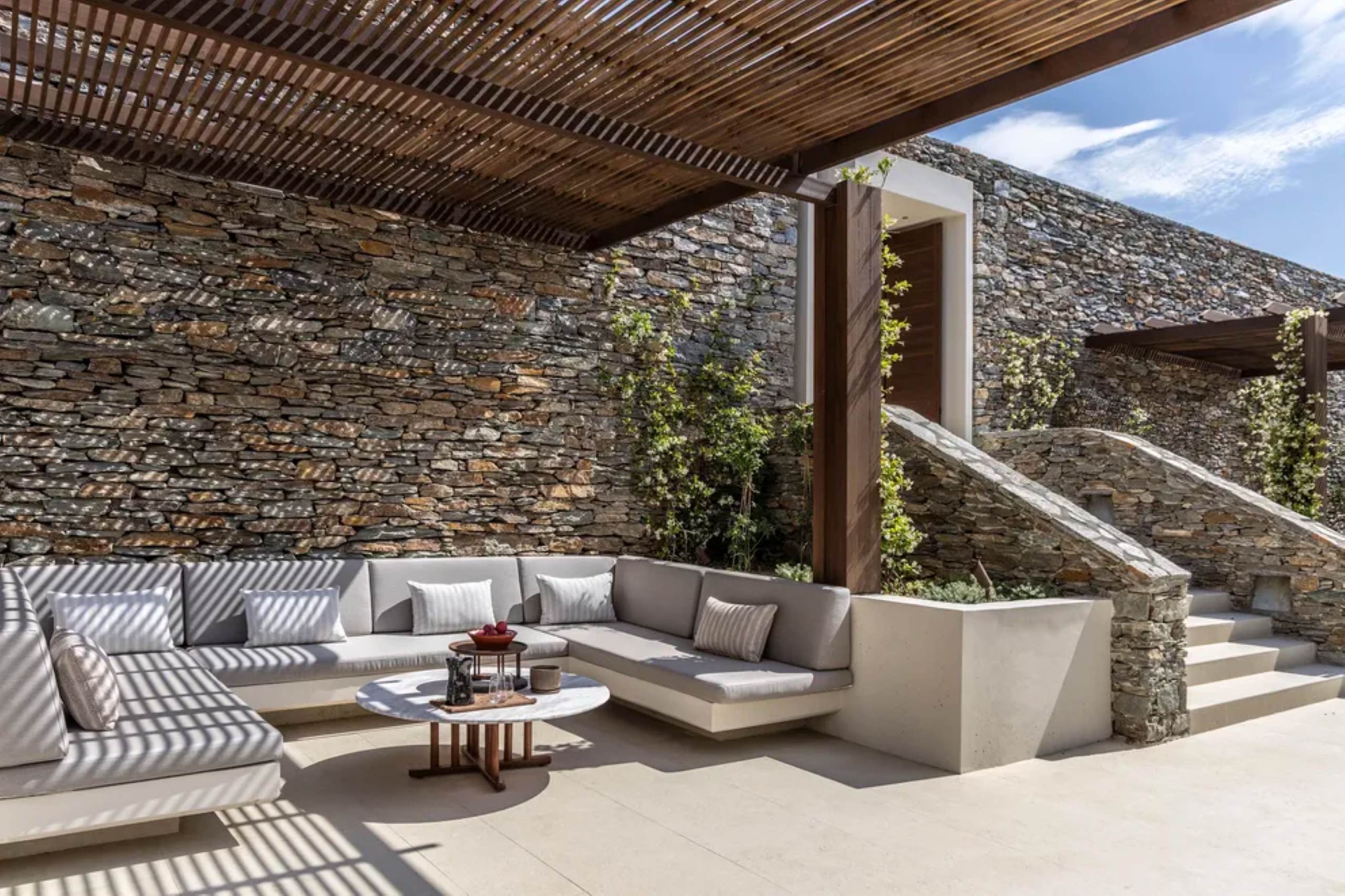 villa-kiki-outdoor-lounge-entrance-terrace-sea-view-luxury-greece