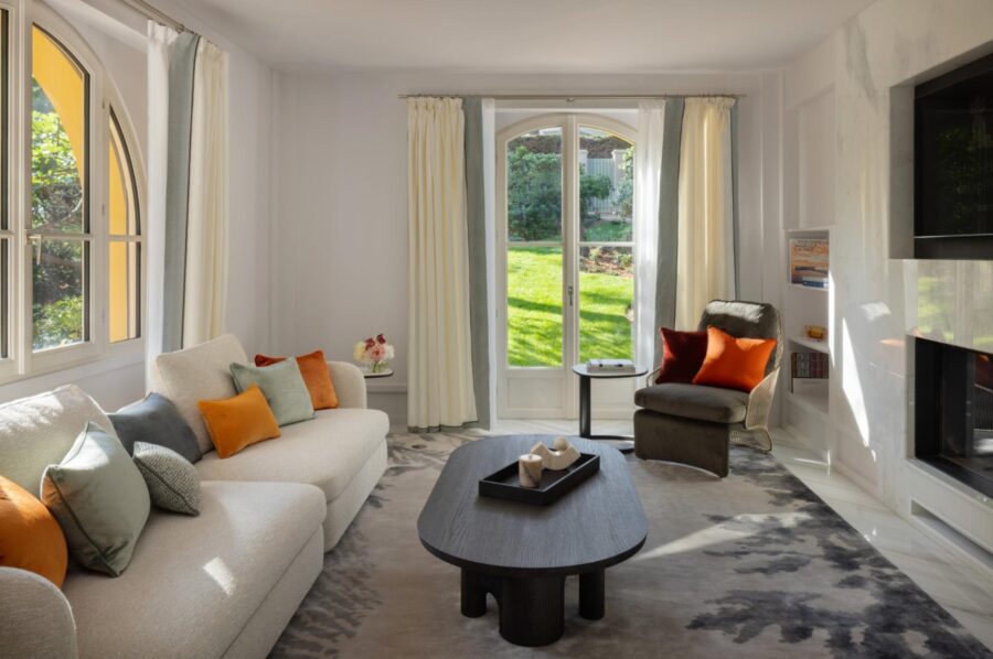 villa-lucille-living-room-fireplace-garden-elegant-modern-design-luxury-cap-ferrat