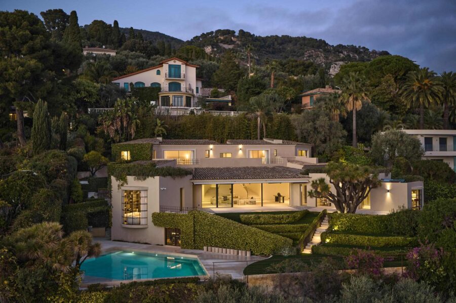 villa-simone-exterior-night-swimming-pool-gardens-exclusive-rental-retreat-luxury-villefranche