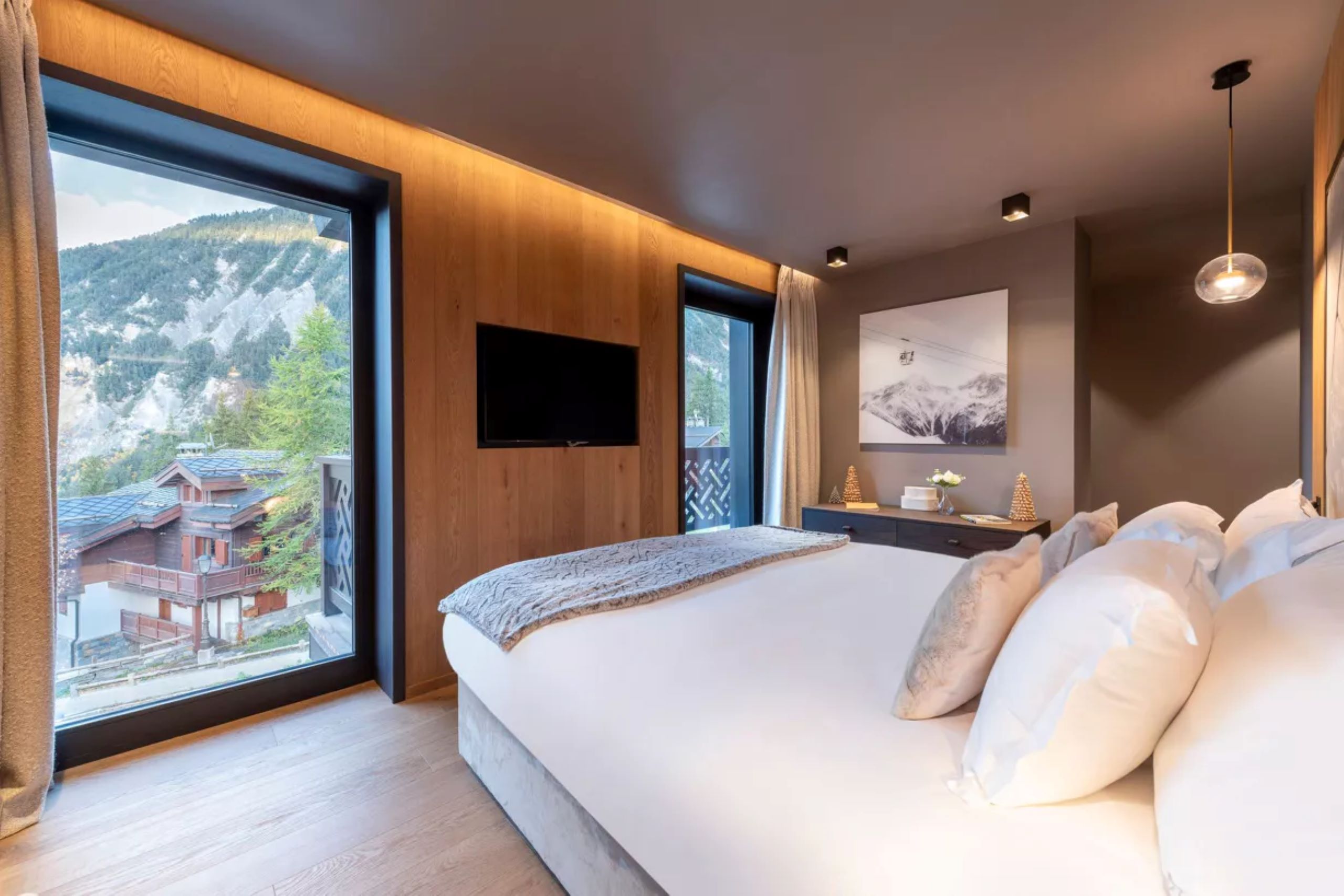 chalet-adele-bedroom-mountain-view-sleek-modern-alpine-design-luxury-courchevel1650